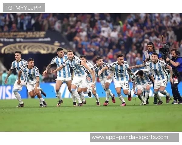 实况足球中的虚拟球星：无版权球员的足球世界与角色塑造探索